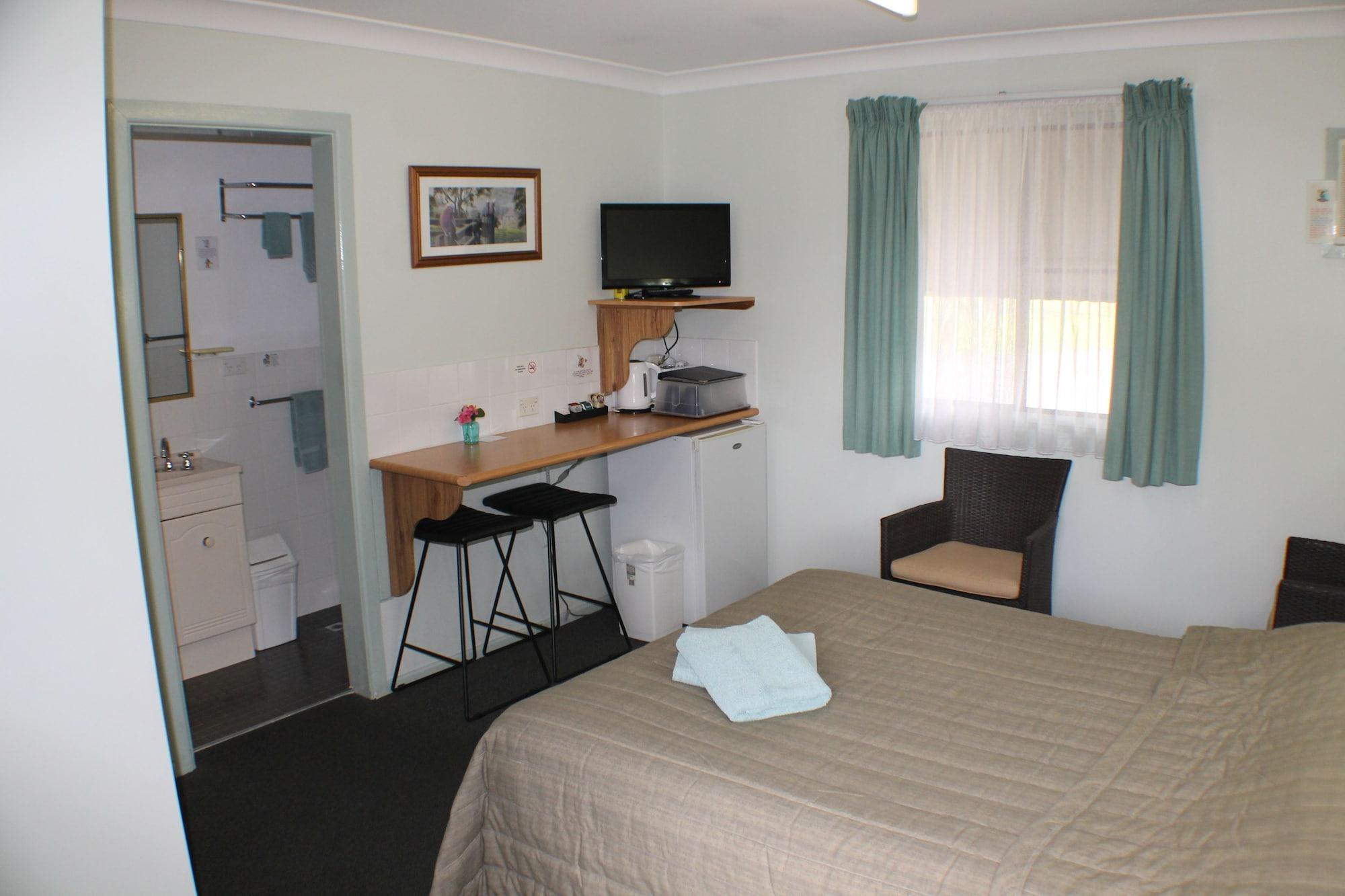 Lake Forbes Motel Buitenkant foto